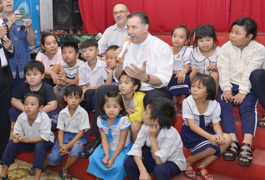 Lớn Lên Những Mầm Xanh Ơi!!!